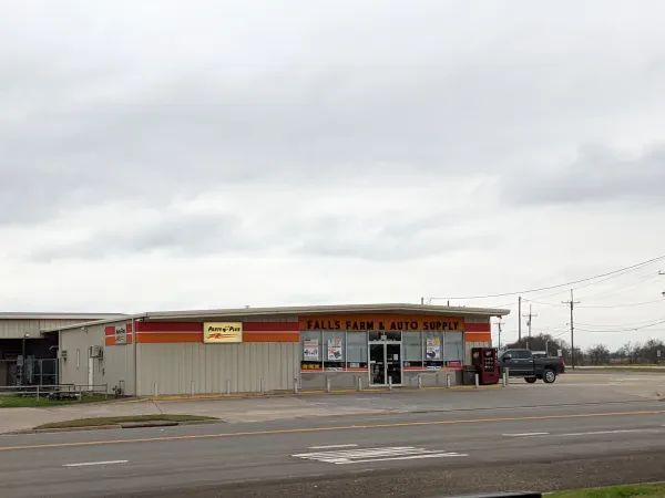Falls Farm & Auto Supply LLC - photo 2