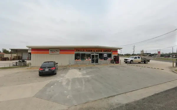 Falls Farm & Auto Supply LLC - photo 4