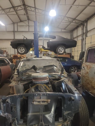 Lucas Repair Shop