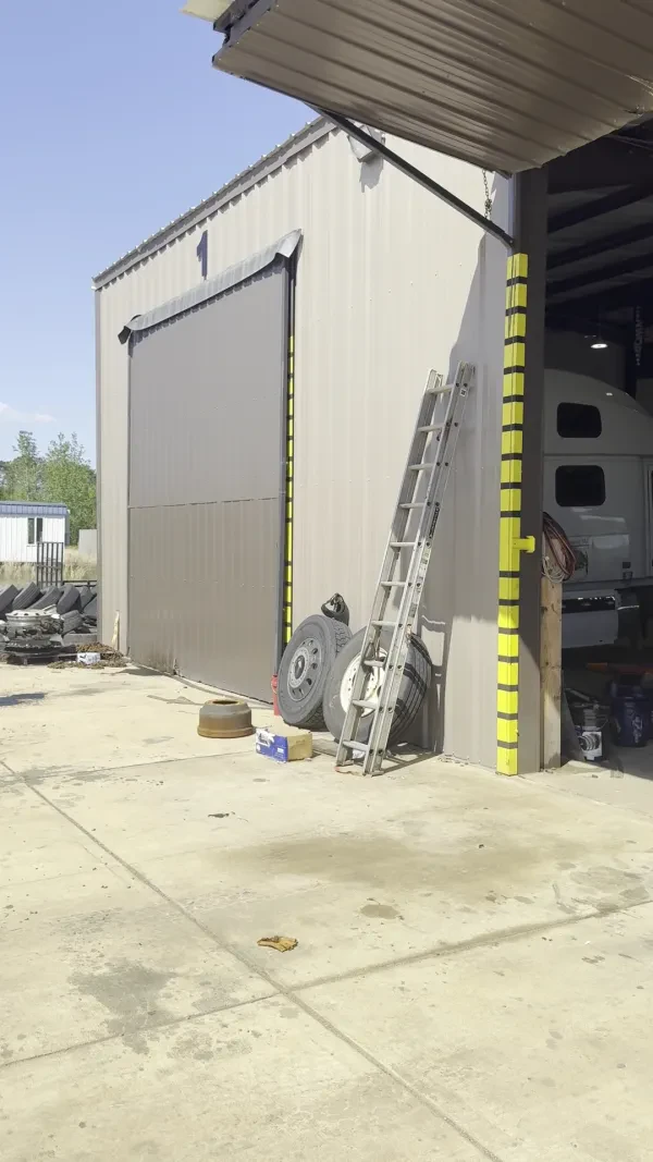 DiamondBack Truck and Trailer Repair - photo 2