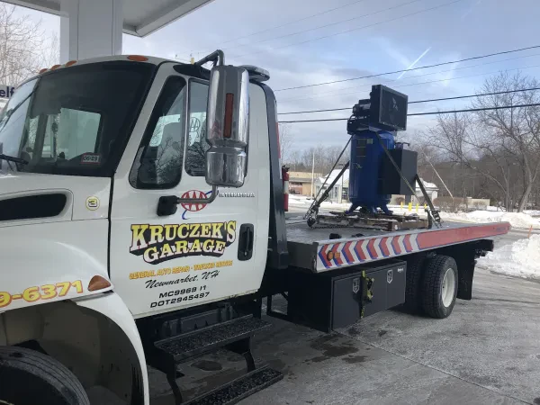 Kruczek's Garage & Towing 24hr - photo 3