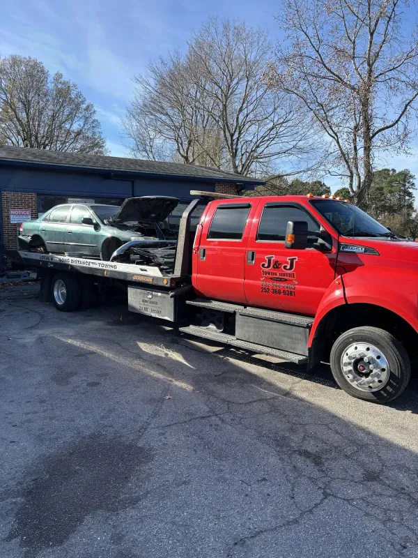 J & J Towing Services LLC - photo 2