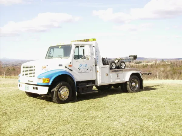 B&B Towing and Recovery / Truck Repair and Tire Center - photo 2