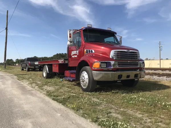 Johnnys Towing and Recovery - photo 3