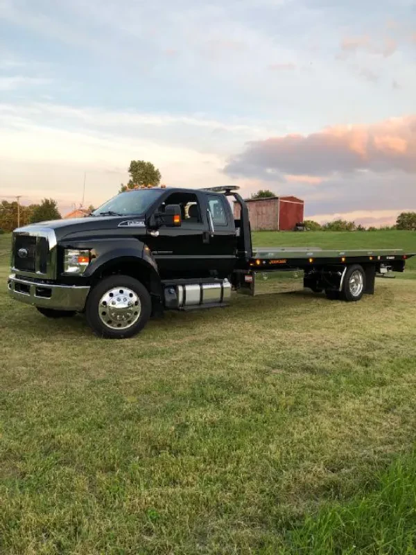 Ace's High Towing & Detail - photo 3