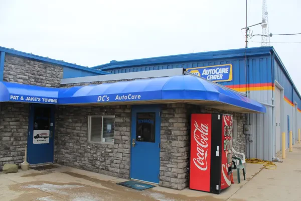 Pat & Jakes Towing - photo 3