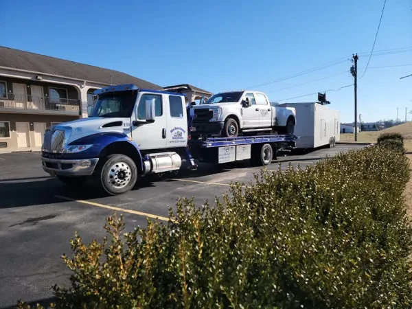 White Motor Company Towing & Recovery Service - photo 3