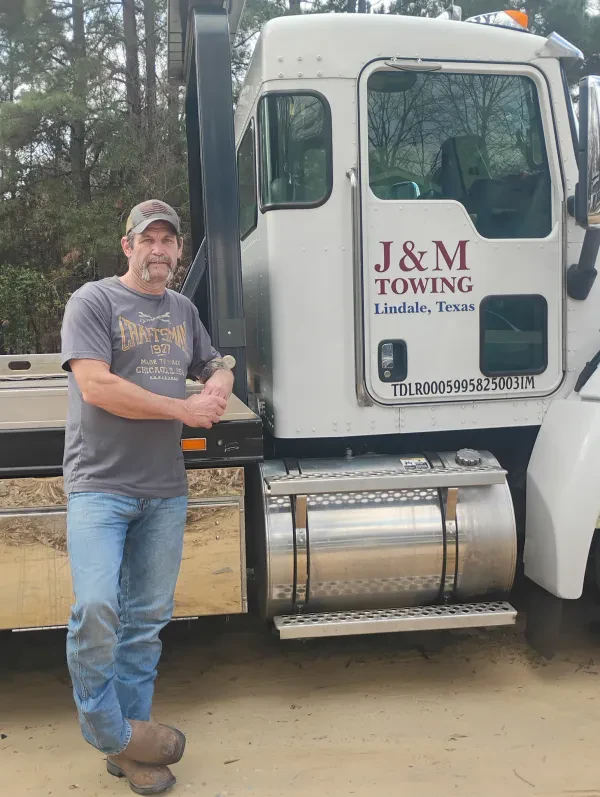 J&M Towing - photo 2