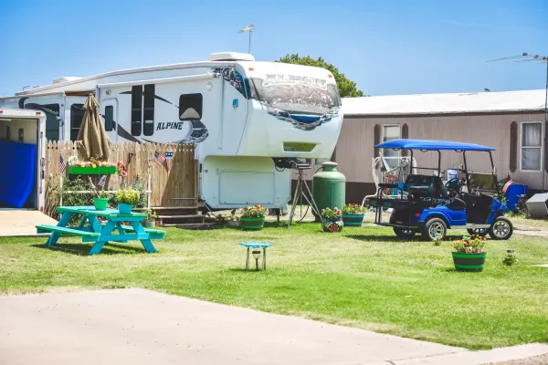 Opdyke West Rv Park - photo 4