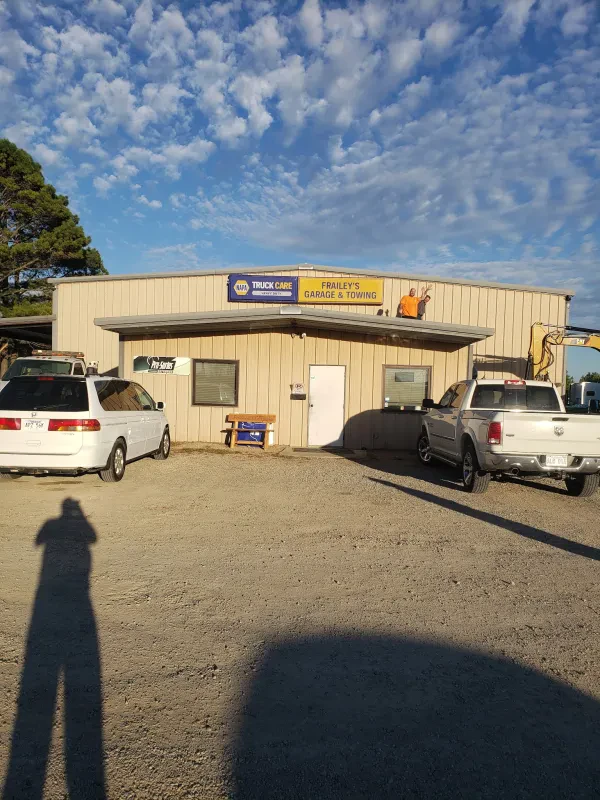 Frailey's Garage & Towing - photo 3