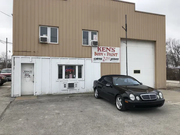 Ken's Body & Paint Towing - photo 3