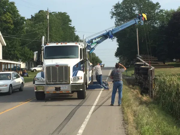 Bates Garage & Towing LLC - photo 3