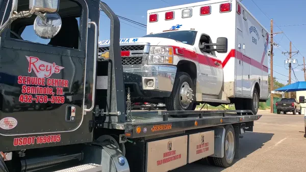 Rey’s Service Center and Wrecker Service - photo 2