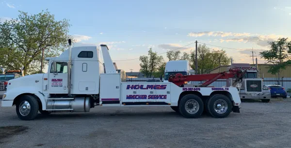 Holmes Wrecker Service - photo 2