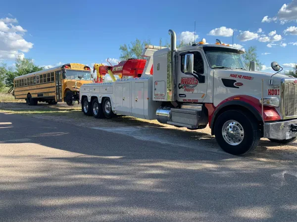 Rivera's Towing & Transport LLC - photo 3