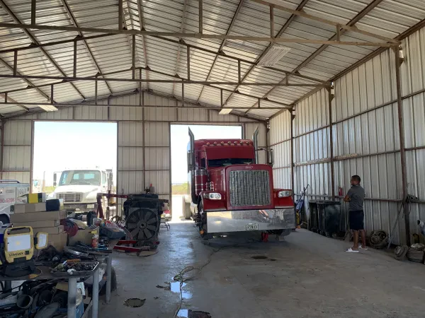 JC Diesel Wrecker & Truck Repair - photo 4