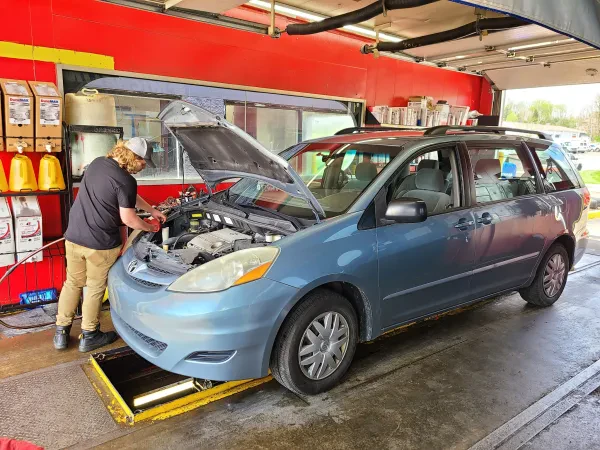 Indy Lube Express - Oil Changes, Tires, Brakes and More - photo 4