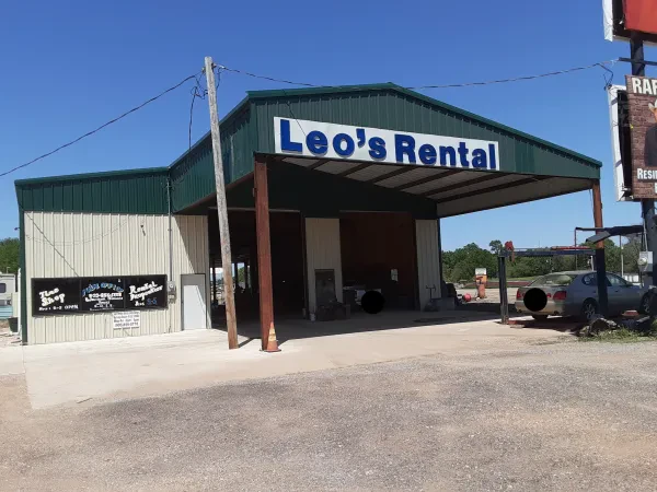 Leo's Wrecker Services & Garage - photo 2