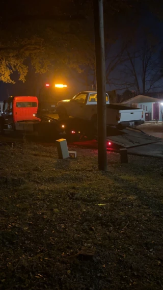 Hatch's Towing & Recobery