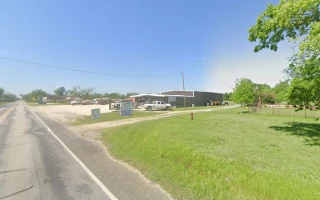 De's Farm and Ranch
