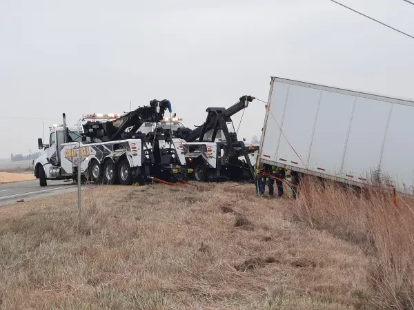 Cantrell's Towing & Recovery - photo 3