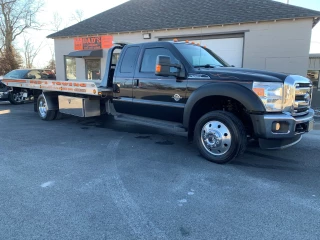 Dads Collision & Towing