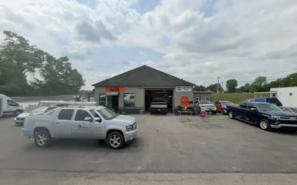 Dads Collision & Towing - photo 4