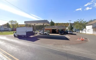 Swamp's Riverside Garage