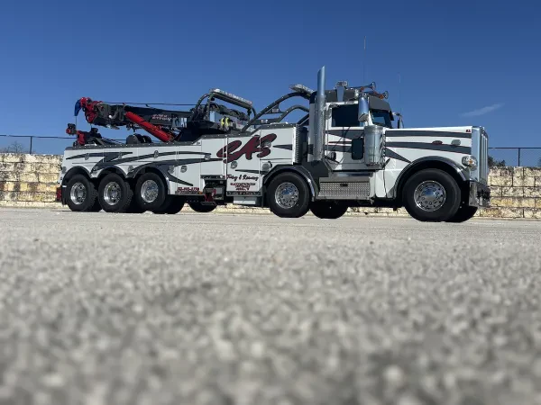 SAS Towing Lometa LLC - photo 4