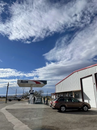 Sixto's Alon Service Station