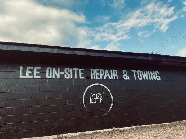 Lee On Site Repair & Towing LLC - photo 3