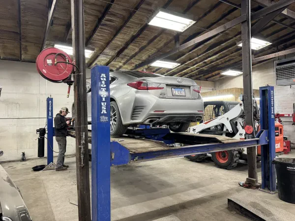 Pit Stop Shop Towing & Repair, LLC - photo 4