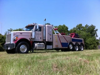 Roadrunner Towing & Recovery INC JunkYard in Baton Rouge (LA) - photo 3