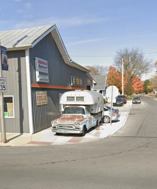Huggin's Auto Parts