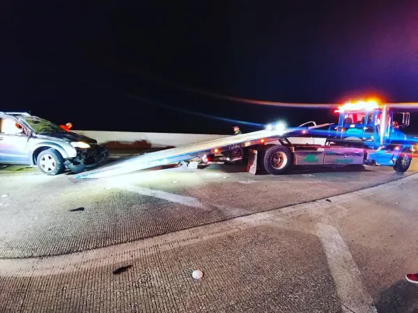 HERRERA'S TOWING & RECOVERY - photo 4