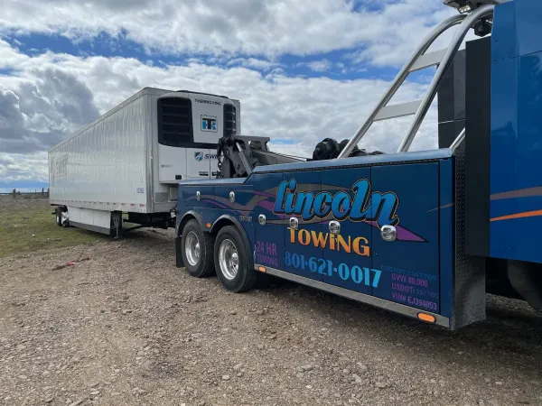 Brett's Heavy Duty Towing and Roadside - photo 4