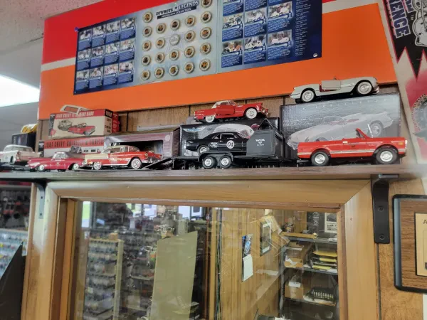 J & R Auto Supply - photo 4