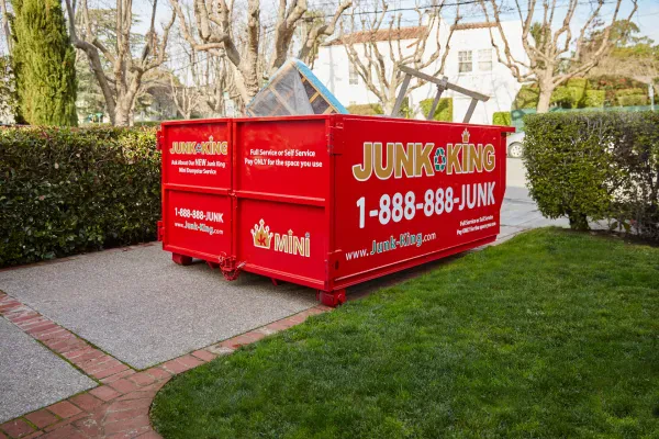 Junk King Greenwood - photo 4