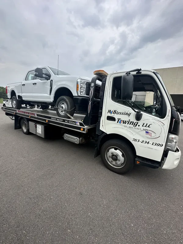 Mo Blessing Towing, LLC - photo 4