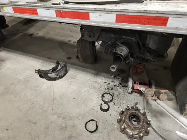 Tony's Tire, Truck & Towing - photo 4