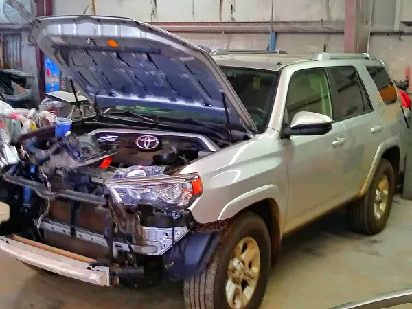 Kenny's Collision Center - photo 2