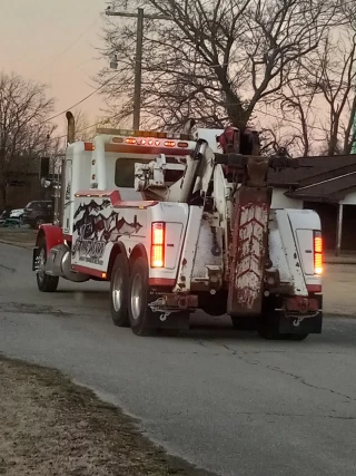 American Heavy Towing and Recovery LLC