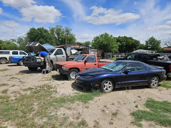 4-D Auto & Truck Repair - photo 3