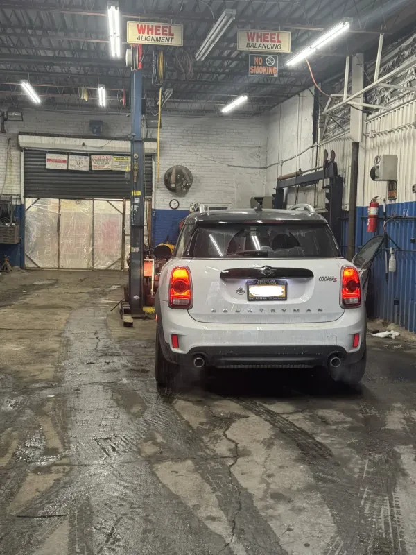 Ambato Auto Service Inc - photo 3
