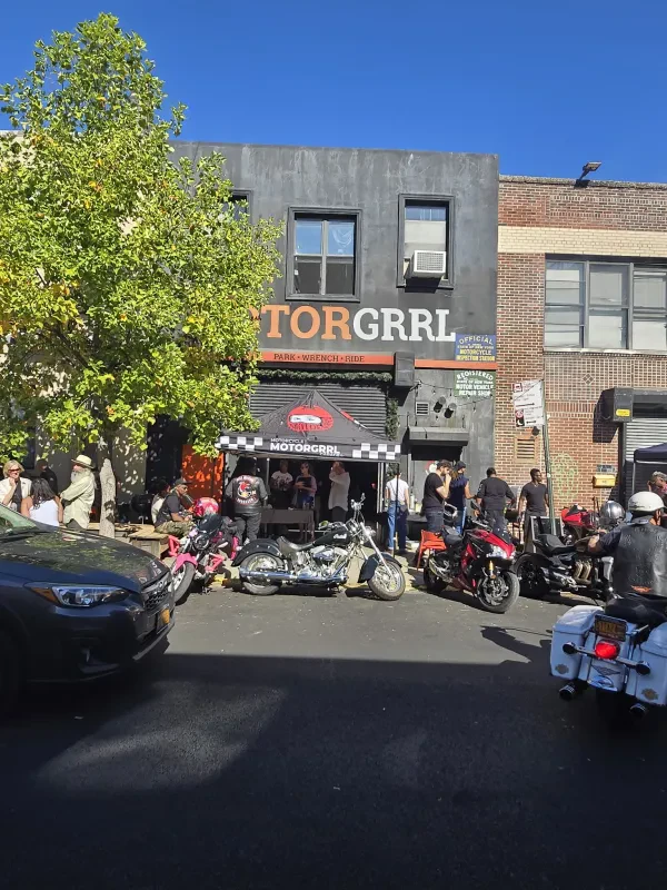 MotorGrrl - photo 2