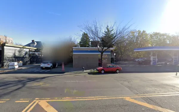 Nacmias Mobil Avenue C - photo 3
