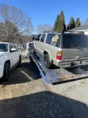 George's Custom Towing