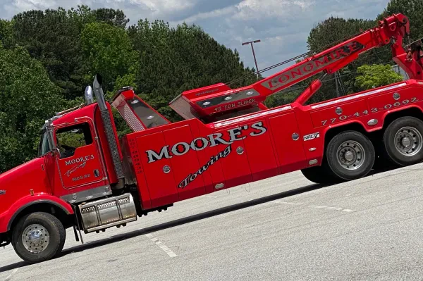Moore's Truck & Auto/ Moore's Towing - photo 2
