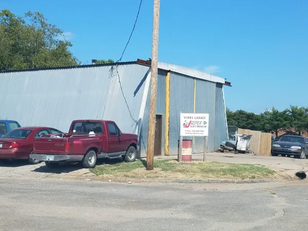 York's Garage & Body Shop - photo 2