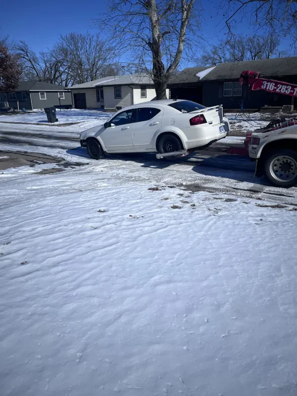 Jon's Towing & Recovery LLC - photo 2